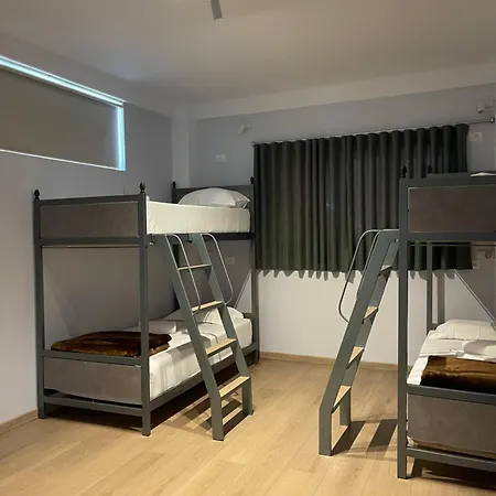 Bora Hotel Gjirokastër