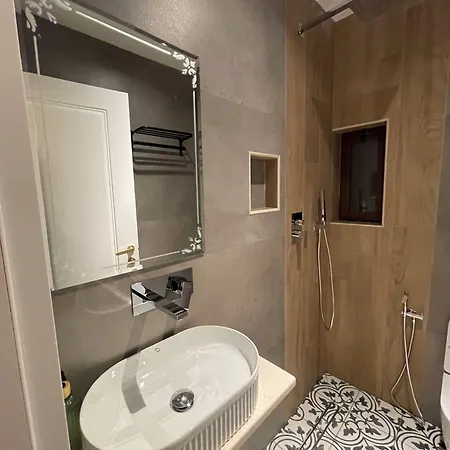 Hotel Bora Gjirokastër